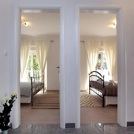 Itd Apartment *